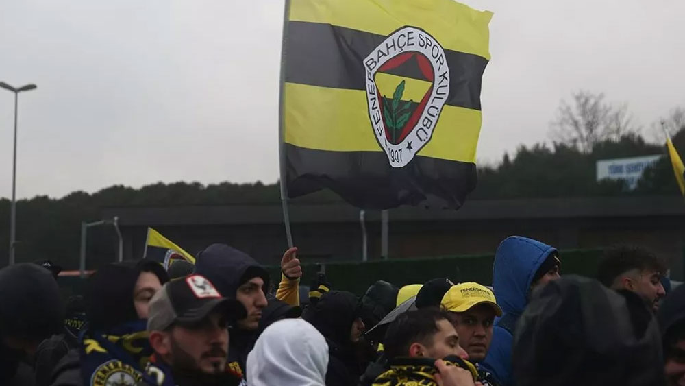 Fenerbahçeli taraftarların sabrı taştı! TFF'ye protesto
