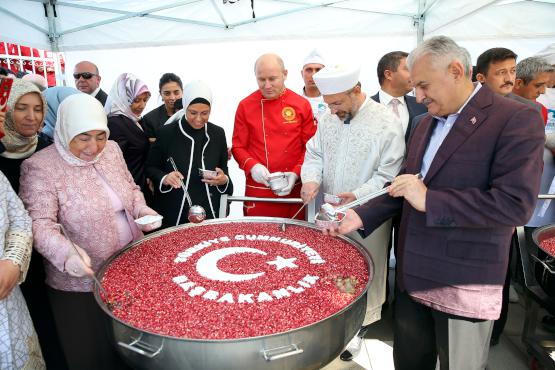Amine Hatun camii açıldı