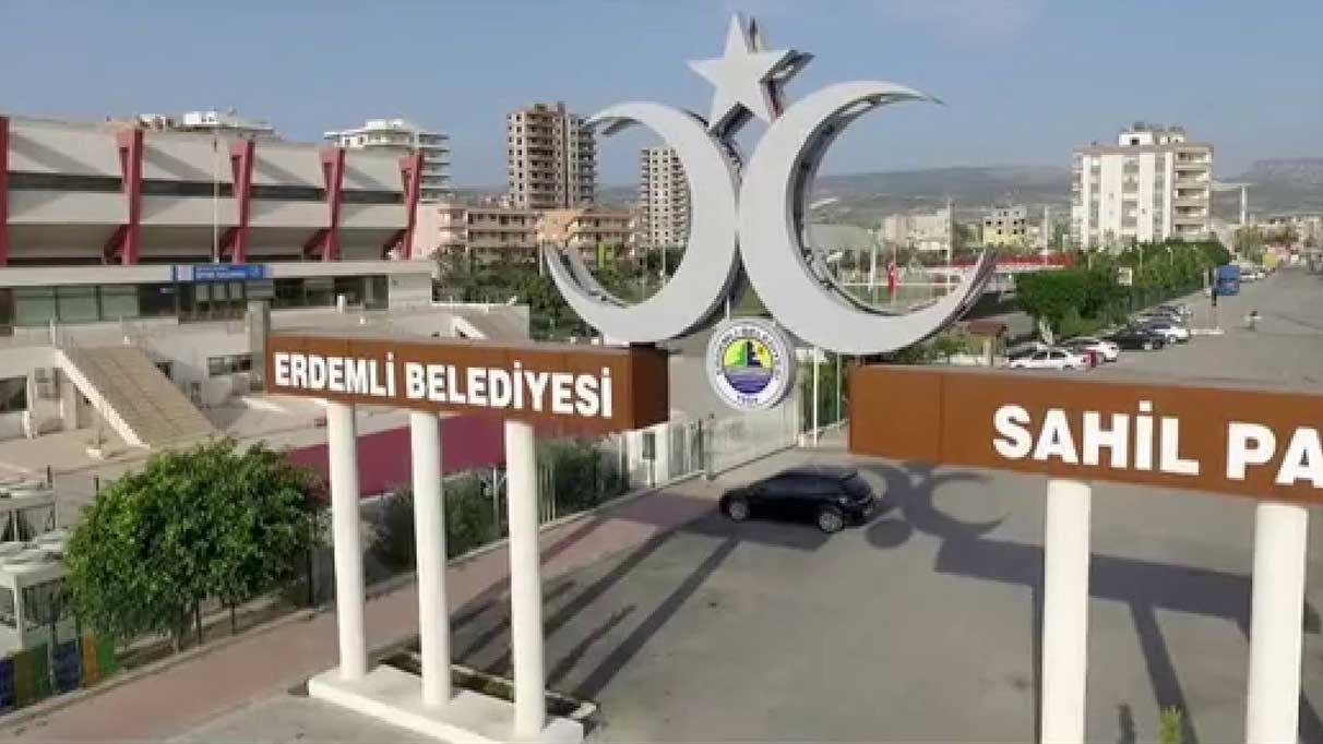 Erdemli Belediyesi Talat Göktepe Parkında iskele için ilan verdi