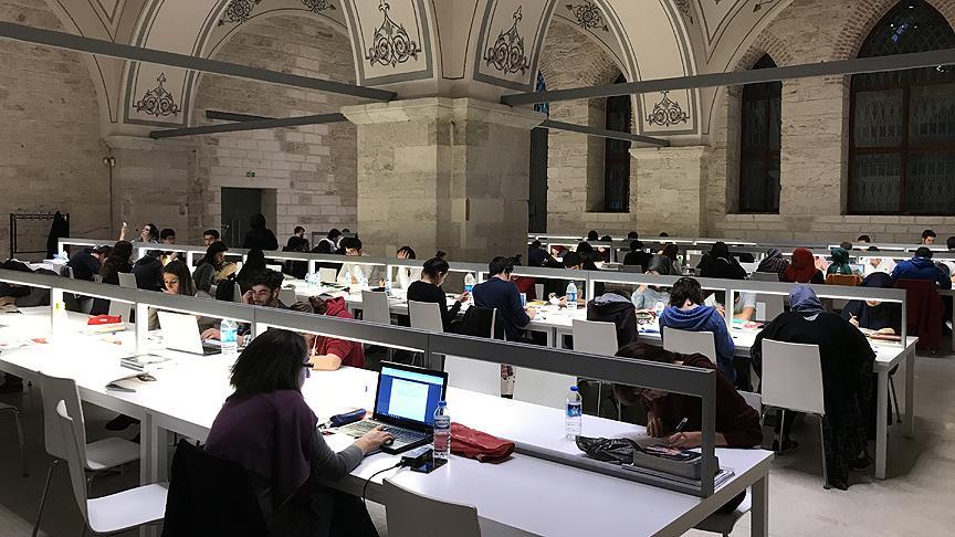 Beyazıt Kütüphanesi 24 saat açık kalacak