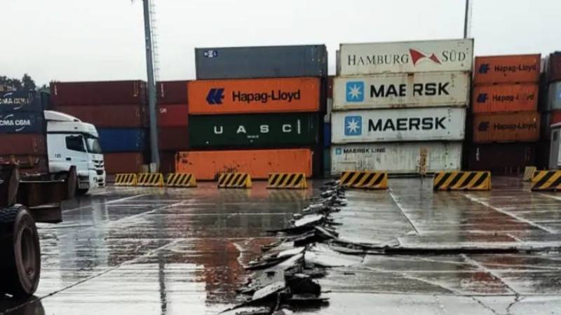 Deprem İskenderun Limanı’nı da vurdu