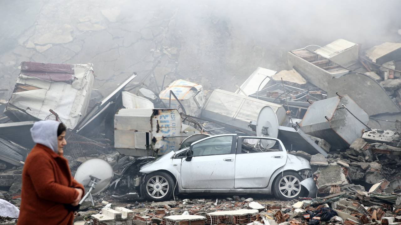 ‘Ne su ne yemek sadece arama kurtarma ekibi istiyoruz’