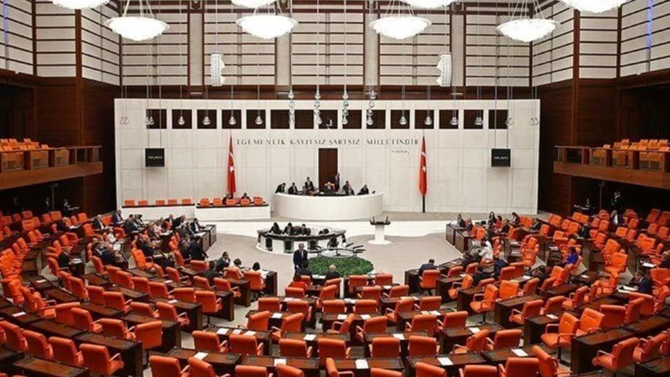 OHAL kararı Meclis'te kabul edildi