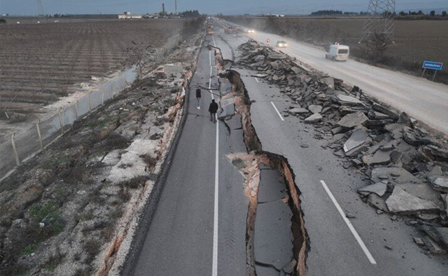 AFAD: Yer kabuğu 7,3 metre kaydı