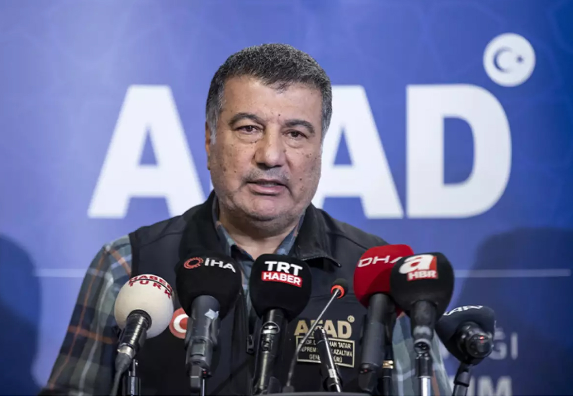 'Geç kalmadık’ diyen AFAD müdürüne sunucu itiraz etti