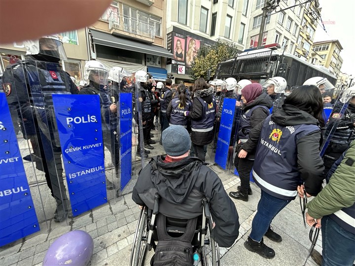Uzaktan eğitim protestosuna müdahale: 23 gözaltı