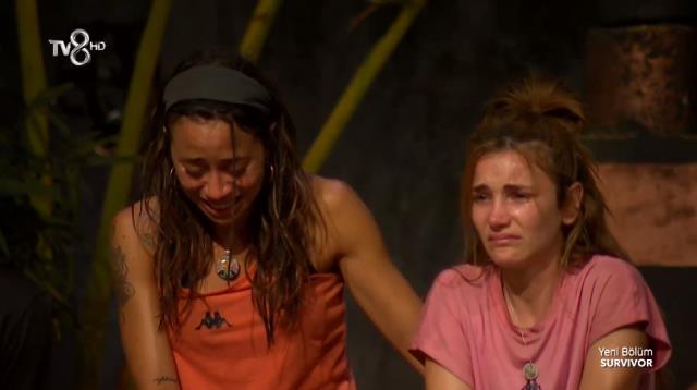 Survivor tarihinde ilk! Yarışmacılar eve alındı