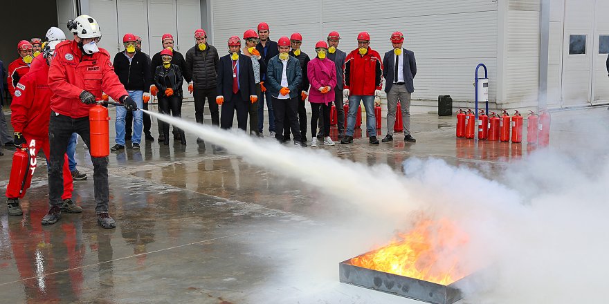 Tüplerle söndürme eğitimi düzenlendi