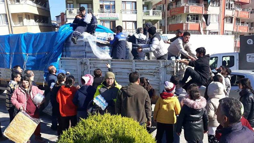 Depremin vurduğu Hatay'da içme suyu sorunu giderek büyüyor!