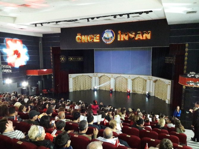 Avcılar’da 29 Ekim coşkuyla kutlandı