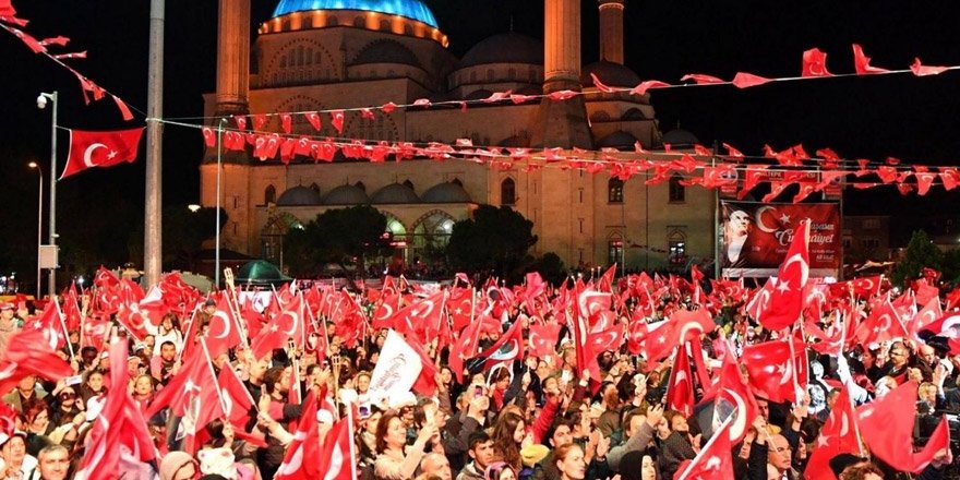 ‘Cumhuriyet’i  ilelebet yaşatacağız’