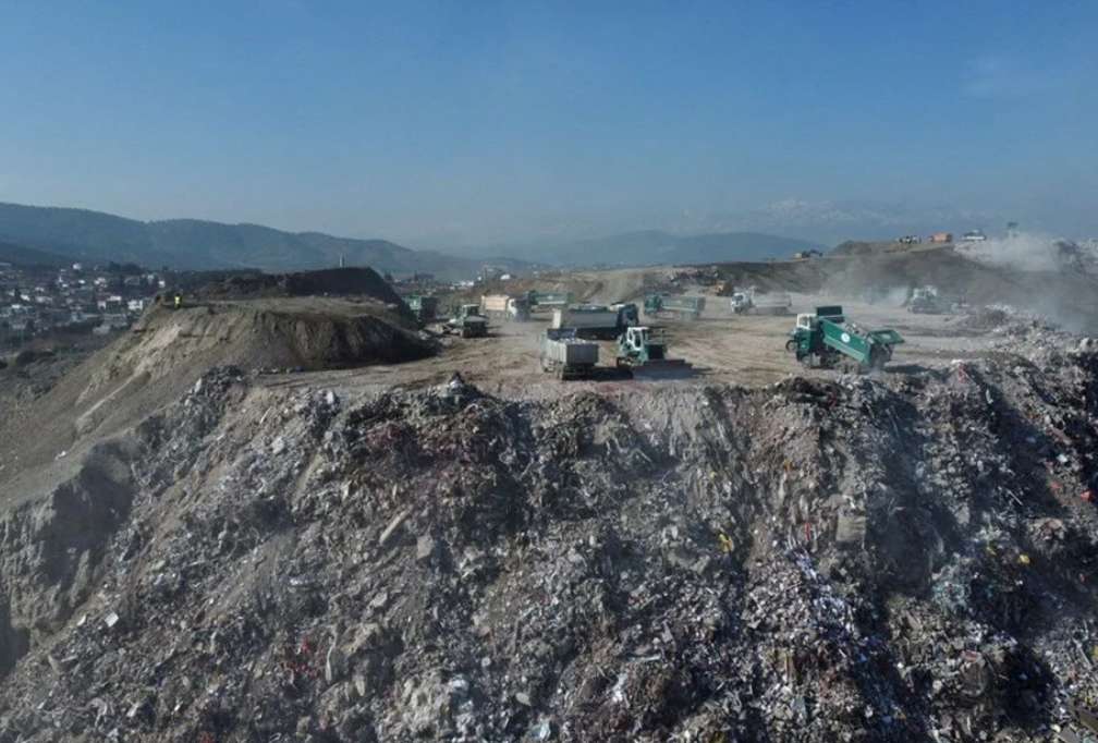 Deprem hafriyatı yol ve kaldırım yapımında kullanılacak