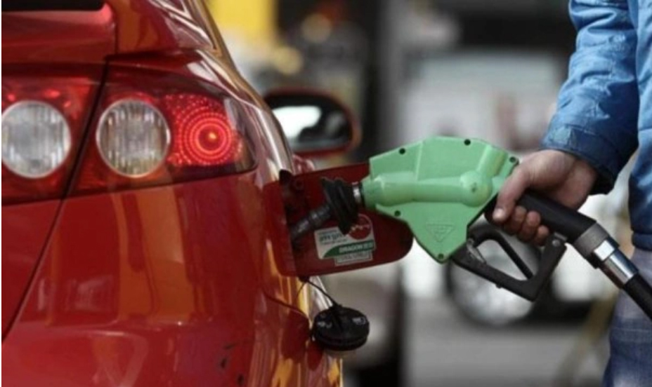Araç sahiplerine güzel haber: Motorine indirim geliyor