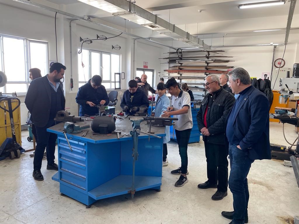 Ara eleman sorunu çözüme kavuşuyor