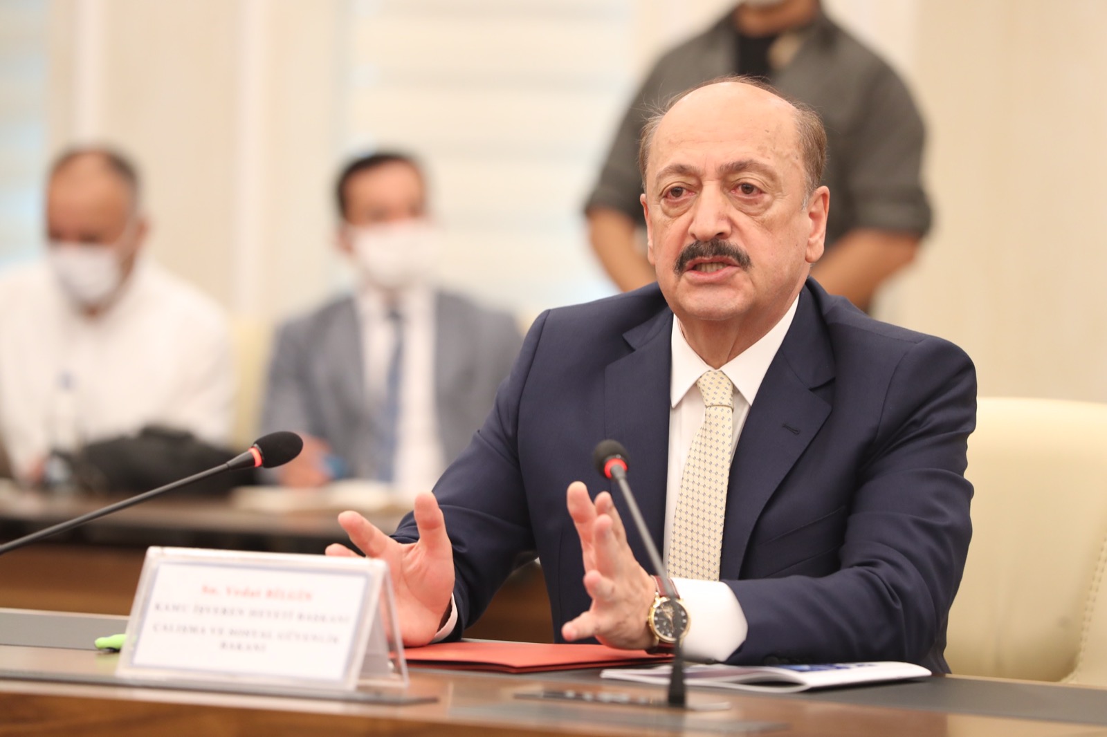Bakan Bilgin: Geçici işçi sorununu çözüyoruz