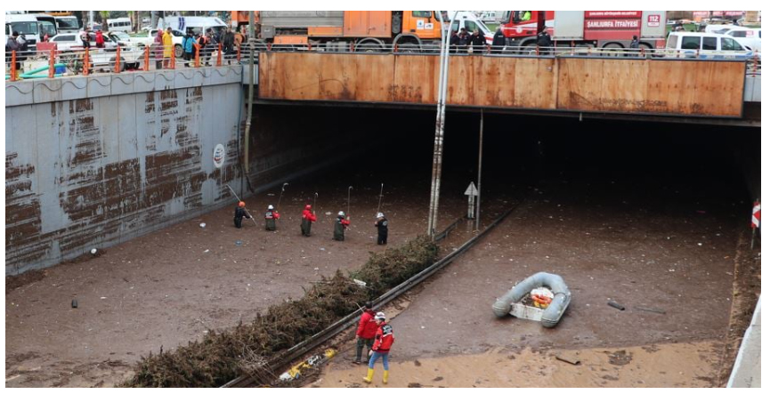 Ölüm kavşağını yapan şirket depremzedelere 863 konut yapacak