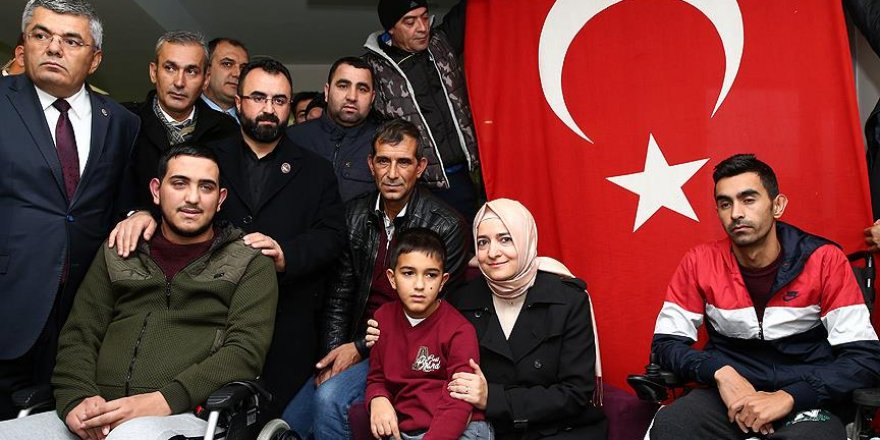 Bakan Kaya'dan darp edilen gazilere ziyaret