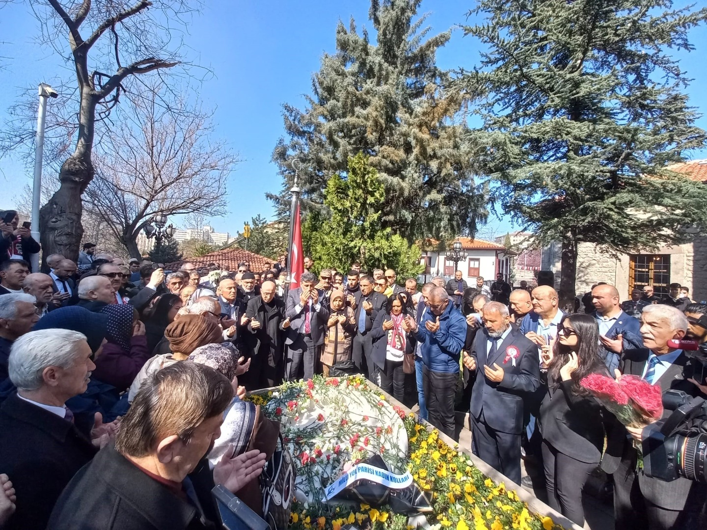 Muhsin Yazıcıoğlu kabri başında anıldı