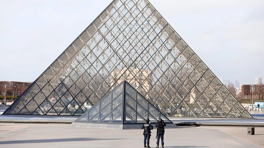 Louvre Müzesi'nde 'İstanbul Güzeli' sergisi