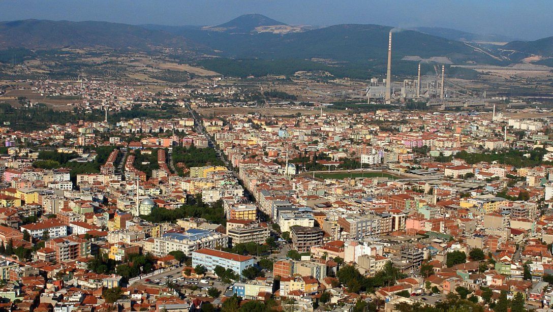Manisa'da icradan satılık kargir bina