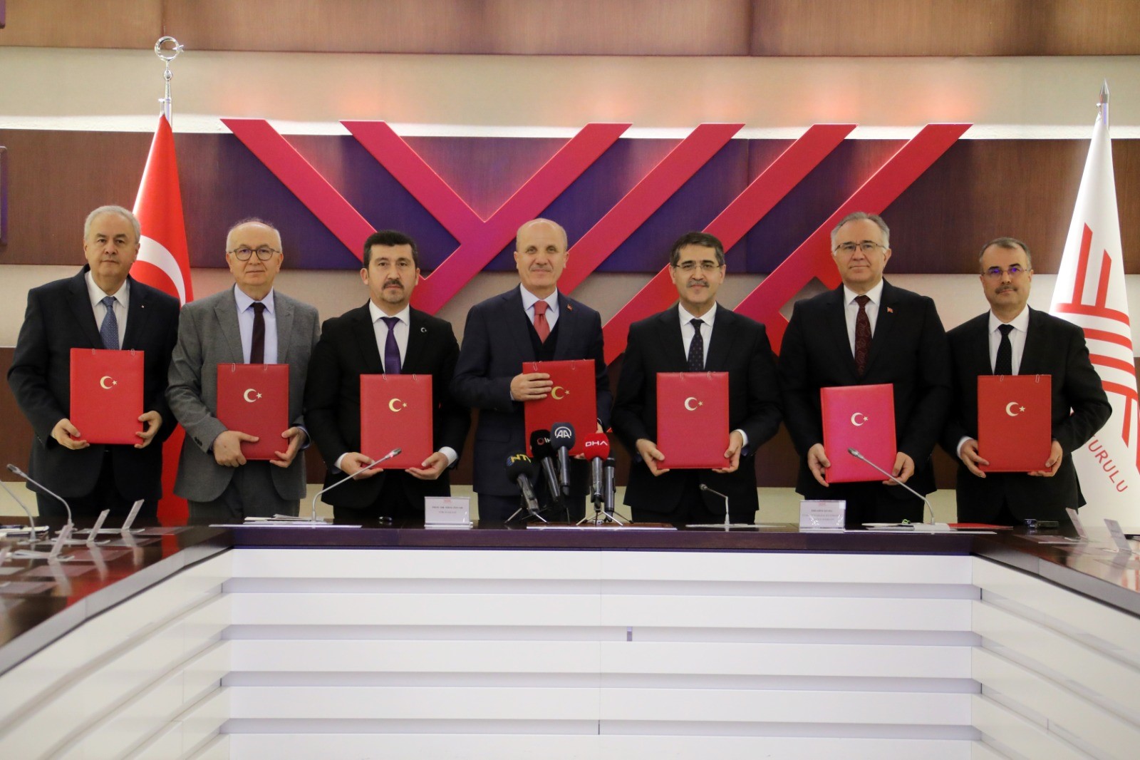 SBB ve YÖK arasında Sosyal Araştırmalar ve Yenilik Enstitüsü Protokolü