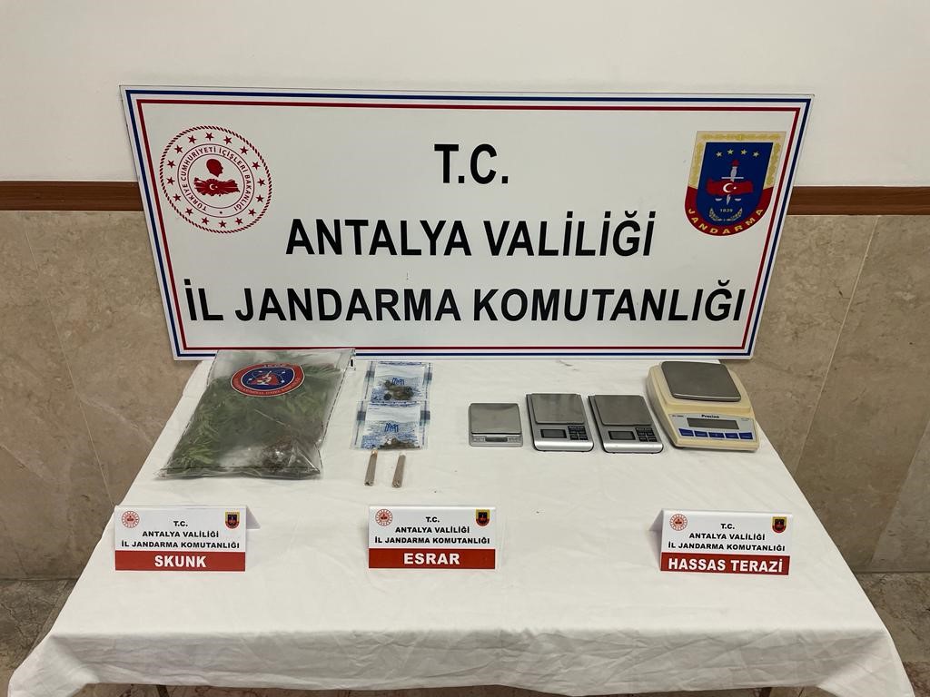 Antalya'da uyuşturucu operasyonu