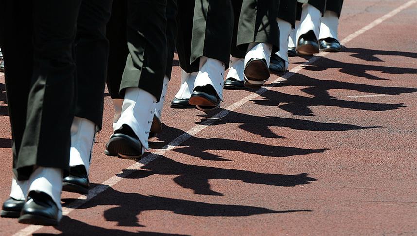 FETÖ'den 'İtaat etmezsen üniformayı giyemezsin' tehdidi