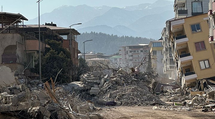 Depremzedelere iftar ihalelerini de AKP’li isim kazandı!