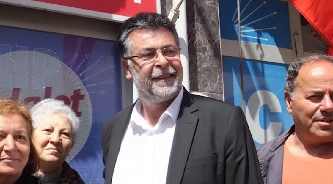 Rüşvet iddiası ile gözaltına alınan başkan göreve iade edildi