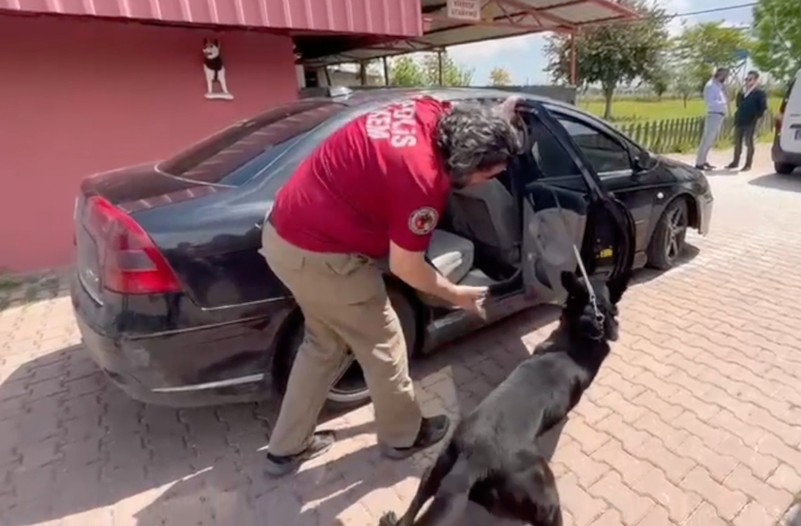 Arama yapılan araçta 7 kilo eroin bulundu