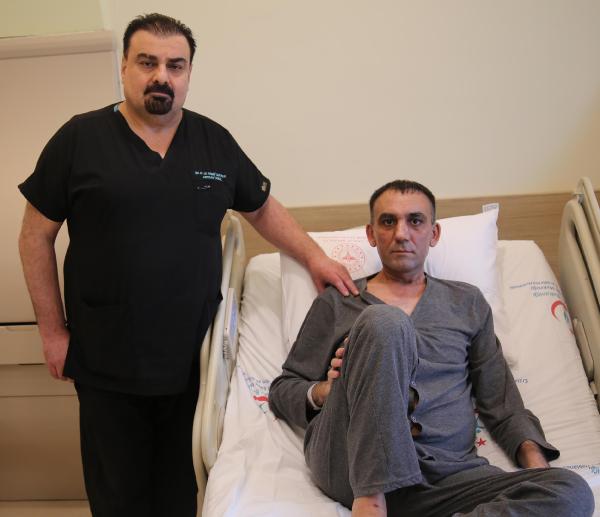 Karnından 3,5 kilo ur çıktı