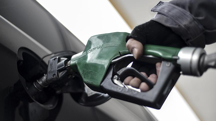 Benzin'de 14 kuruşluk indirim
