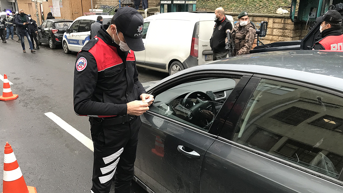 İstanbul'da asayiş uygulamasında 257 şüpheli gözaltına alındı