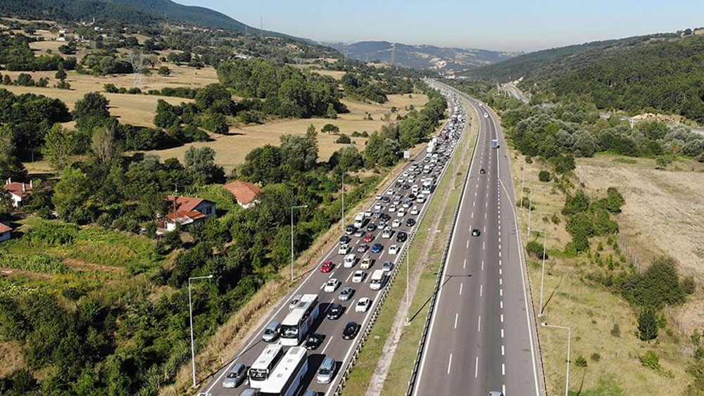 Anadolu Otoyolu'nda 'bayram' trafiği
