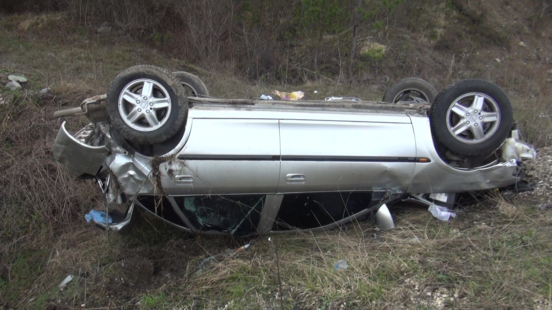 Bayram ziyaretine giden ailenin otomobili takla attı: 1 ölü 4 yaralı