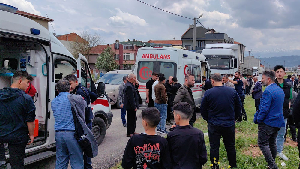 Bursa'da taşlı sopalı bayramlaşma: 10 yaralı