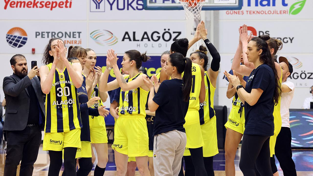 Fenerbahçe Kadın Basketbol Takımı'nde hedef çifte kupa