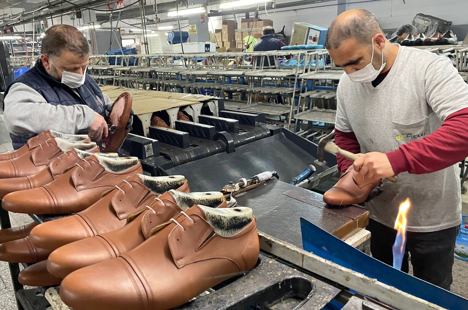 Ayakkabı imalatında büyük tehlike