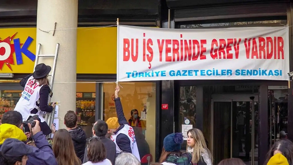 Reuters Türkiye bürosu çalışanları greve gitmeye hazırlanıyor