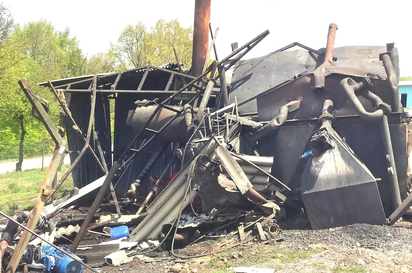 Kalorifer kazanı bomba gibi patladı