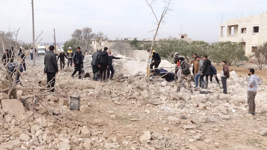 İdlib'e bombardıman sürüyor