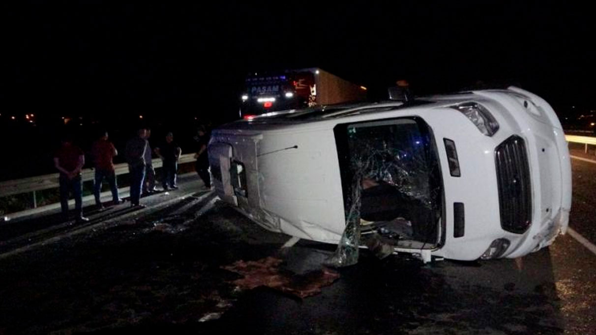 Tokat'ta minibüs ve otomobil çarpıştı: 1 ölü 5 yaralı