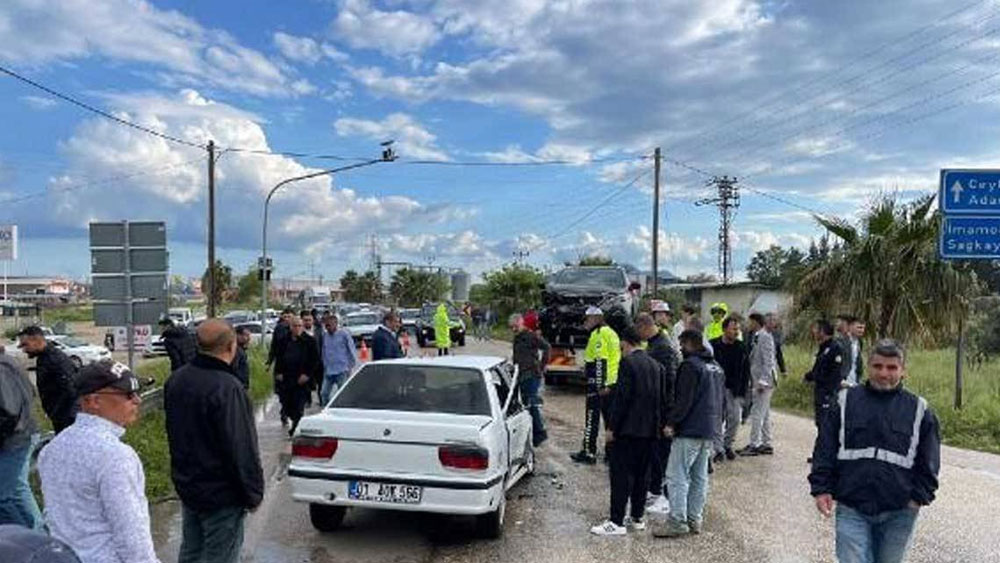 Adana'da zincirleme kaza: 11 yaralı