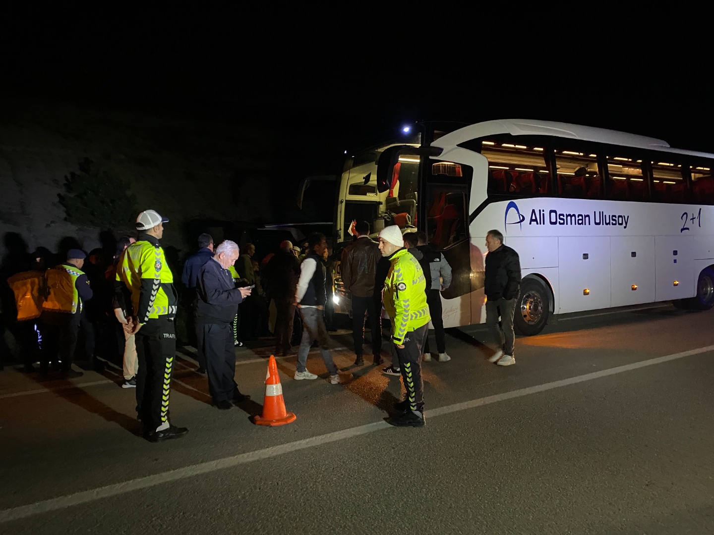 Sinop'ta feci kaza: 16 yaralı