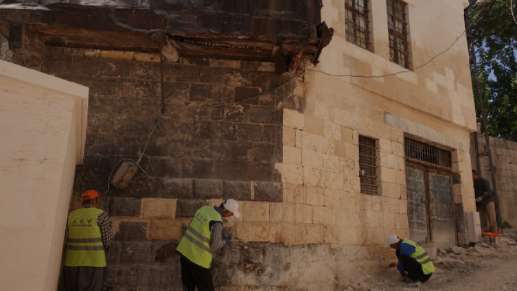 Gaziantep'te depremin etkisi siliniyor