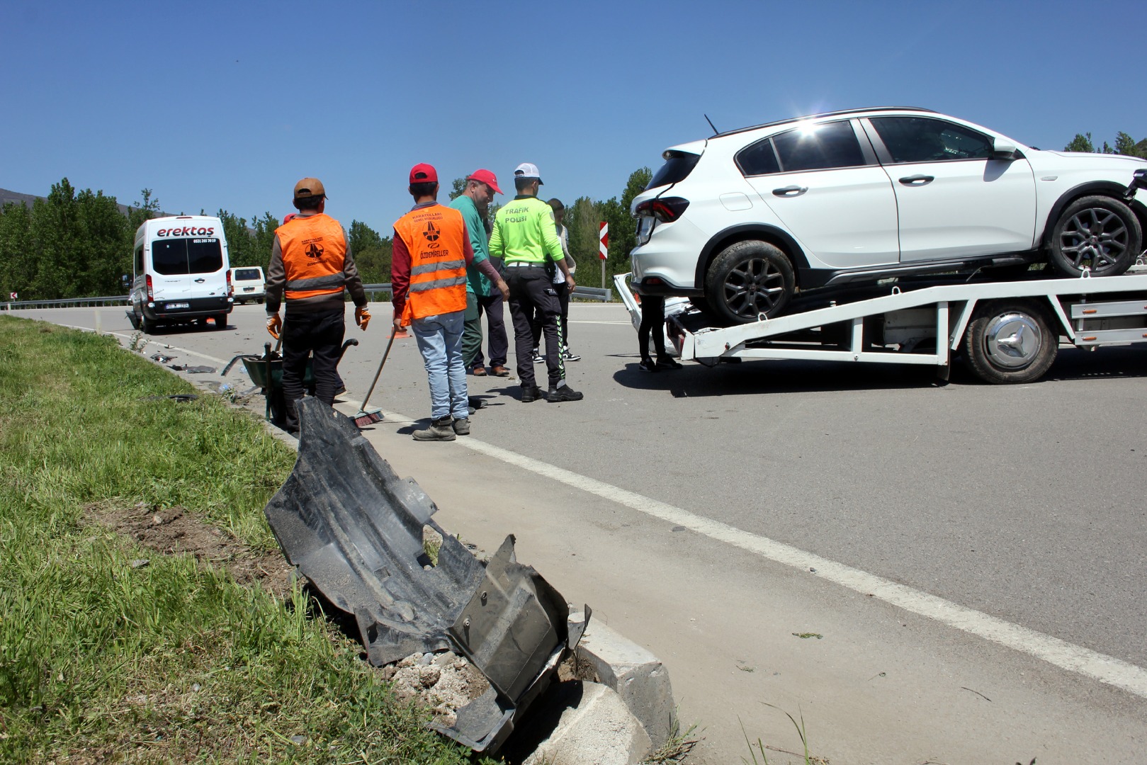 Tokat'ta kaza 13 yaralı