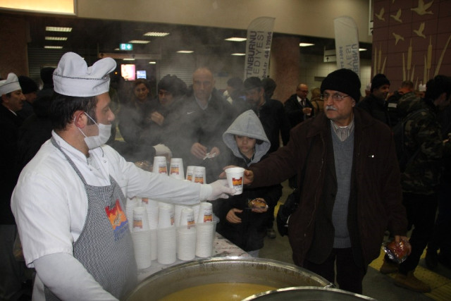 Marmaray’da çorba sürprizi