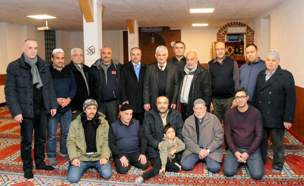 Saldırıya uğrayan camiye ziyaret