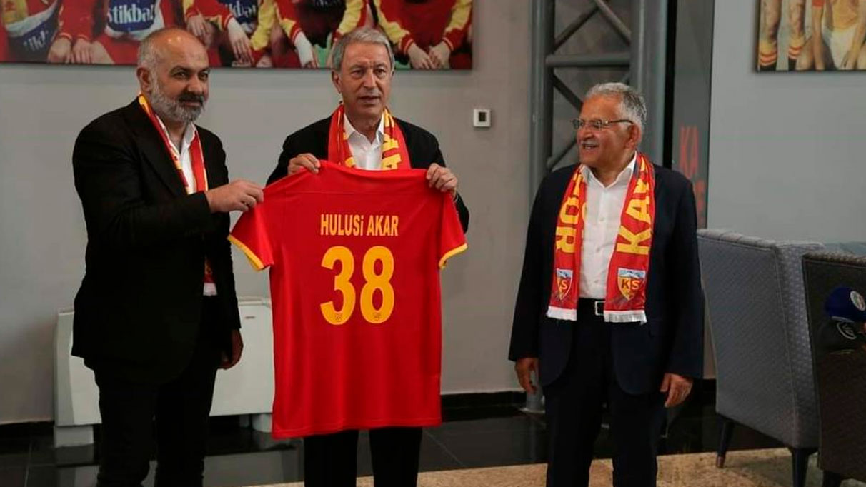 Bakan Akar’dan Kayserispor'a ziyaret