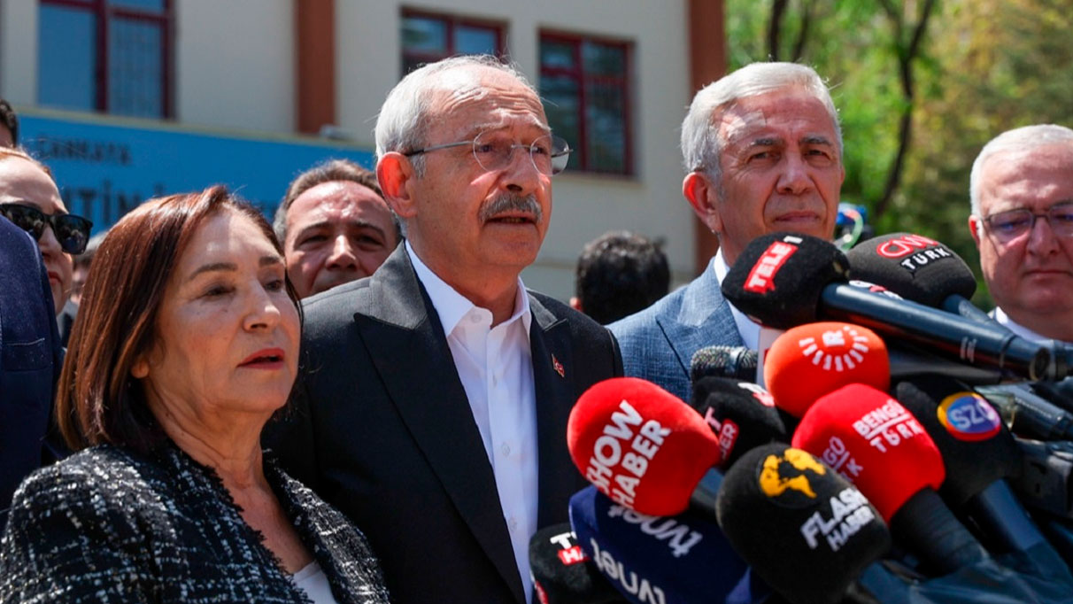 Kemal Kılıçdaroğlu CHP Genel Merkezi'ne geçti